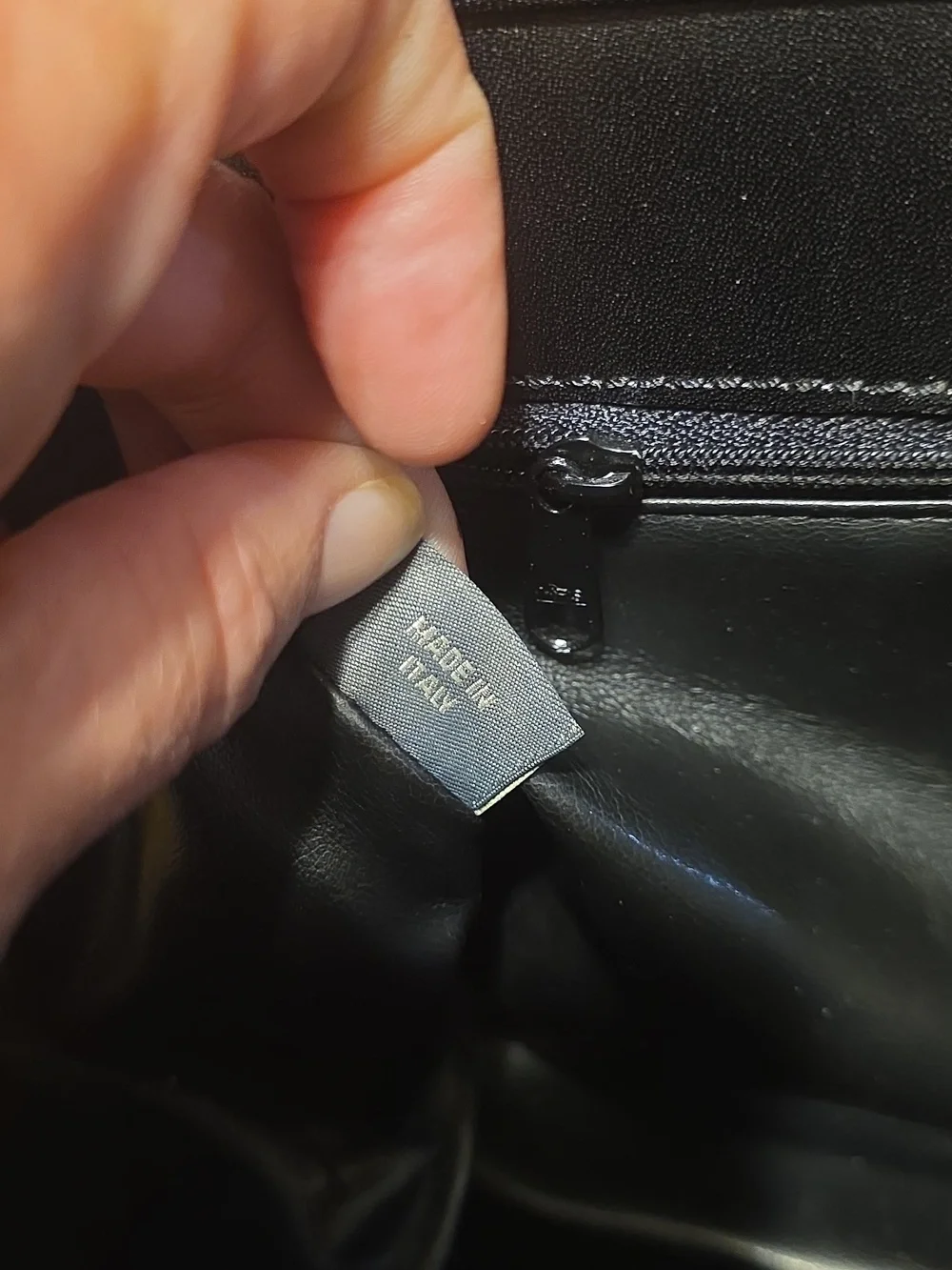 Bally Vintage Black Leather Chain Shoulder Bag - Picture 14 of 16